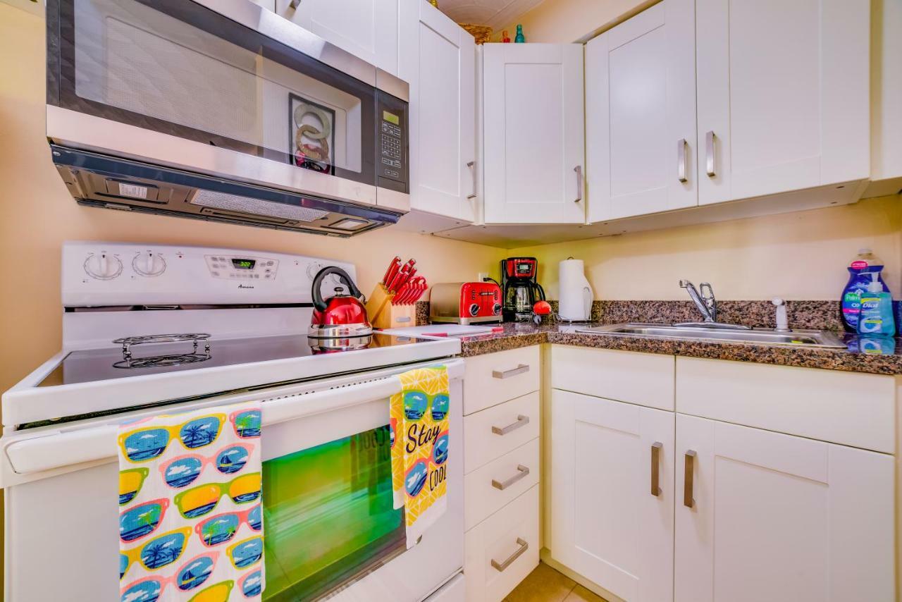 Beautiful Old Apartment With Beach Gear Fort Lauderdale Exterior photo